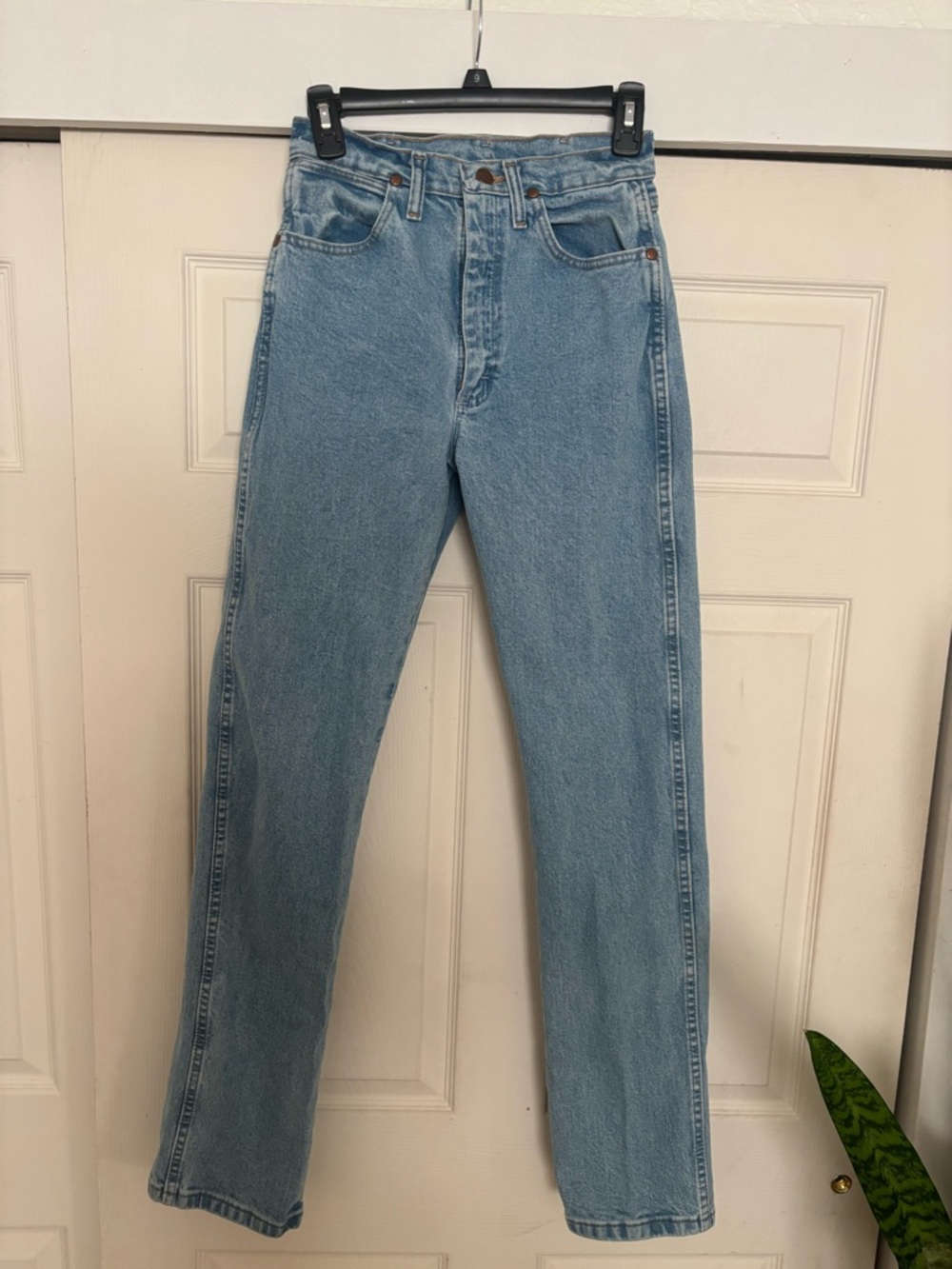 Wrangler Women's Light Blue High-Rise Denim Jeans with Branded Patch - Picture 3 of 6